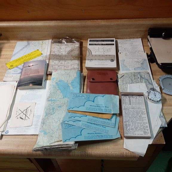 Aeronautical Maps & Assorted Pilots Items