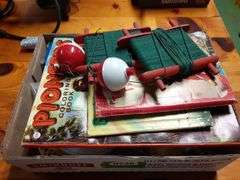 Collection of Vintage Kids Toys & Magazines