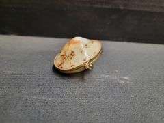 Lot Assortment: Pearl Like Necklace, Shell Coin Purse, Vintage Nail Clippers