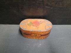 Wooden Trinket Box w/Assortment of Jewelry Pieces