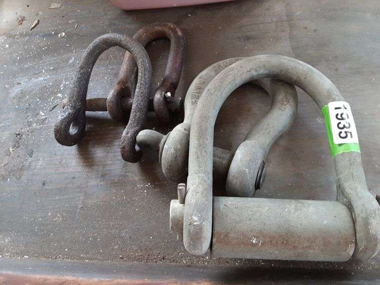 (4) Clevises - Delaware Auction Center