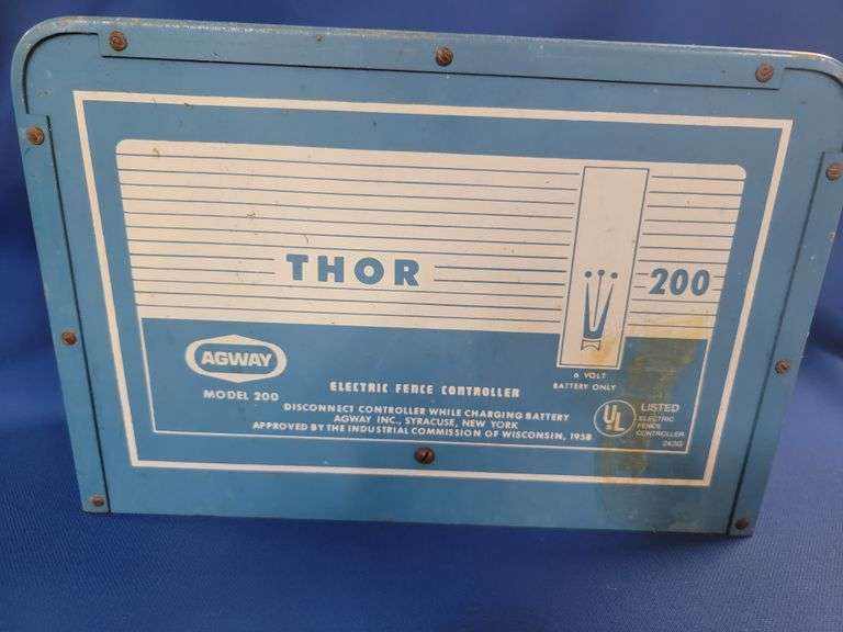 Thor Electric Fence Controller & Insulators - Delaware Auction Center
