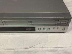 Yamaha MQ3738s Electronic Keyboard and Sony DVD/VHS Player