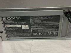 Yamaha MQ3738s Electronic Keyboard and Sony DVD/VHS Player