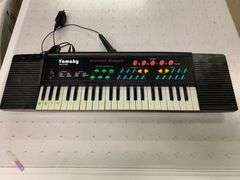 Yamaha MQ3738s Electronic Keyboard and Sony DVD/VHS Player