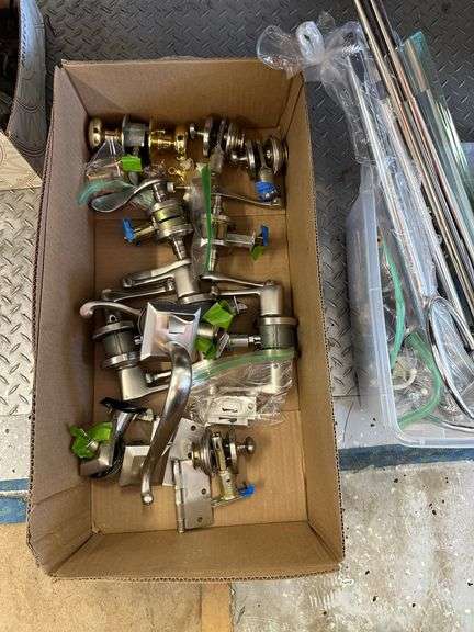 Exterior Door Locks (All Keyed the Same)