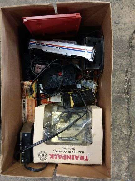 HO Trainpack and Accessories