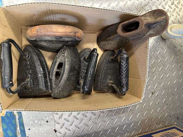 (5) Sad Irons & Antique Shoe Last