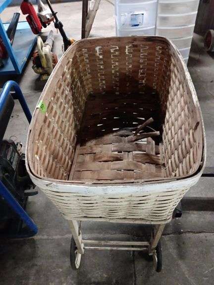Wicker Bassinet (Damaged)