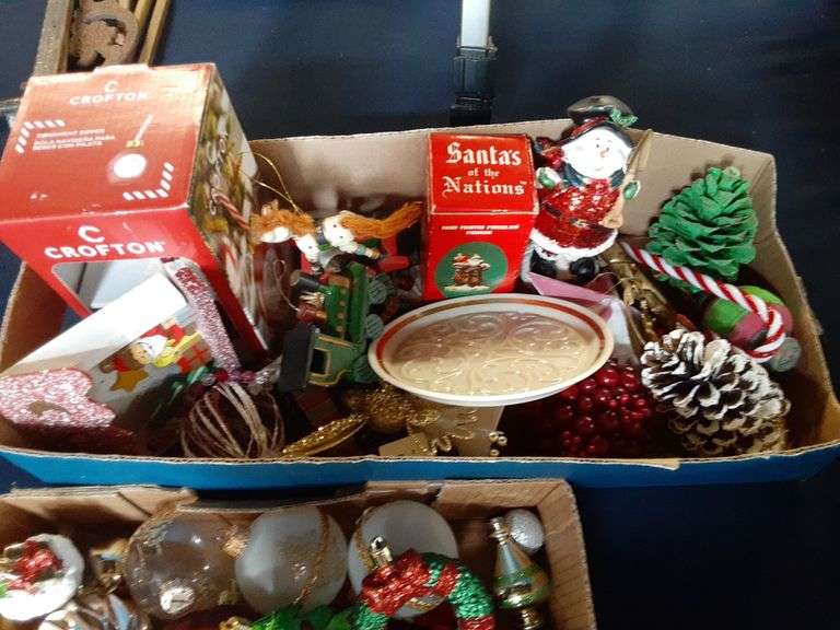 Assorted Christmas Items