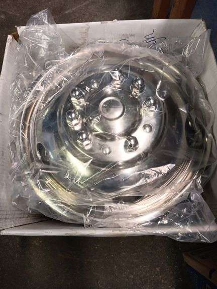19.5" 10 Lug Hub Caps
