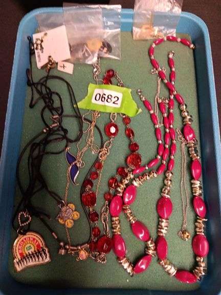 Assorted Costume Jewelry Necklaces