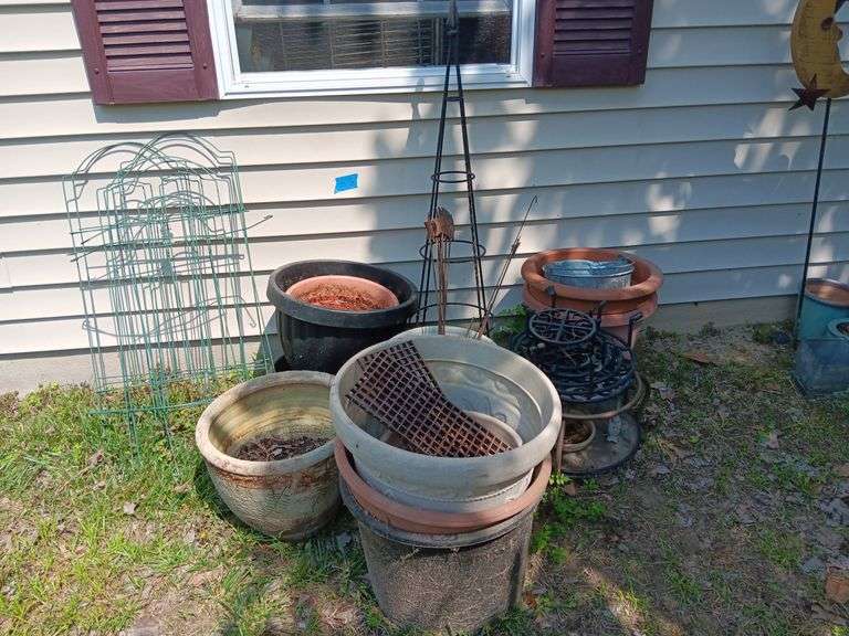 Large Assortment of Flower Pots, Plant Stands & Garden Trellis