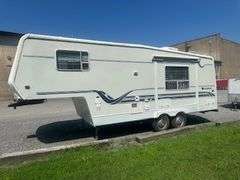 24' Sunnybrook Fifth Wheel Camper