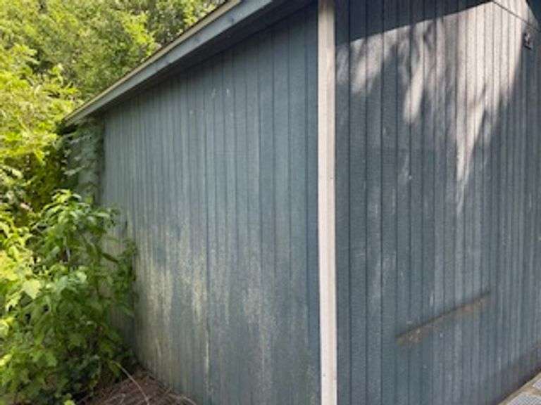 12'X18' Storage Shed (Must be removed by buyer)