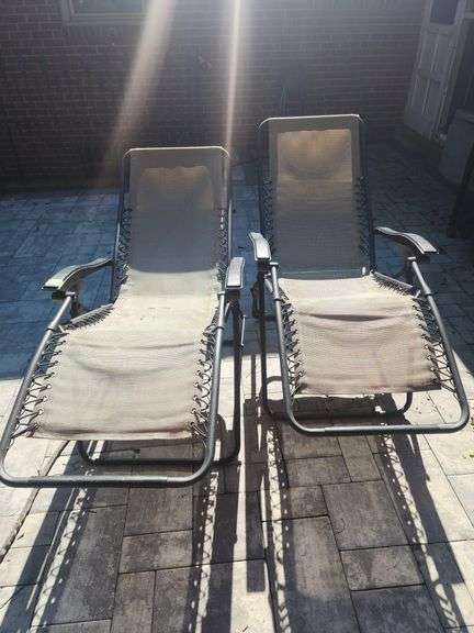 (2) Zero Gravity Chairs