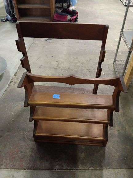 Gun Rack & Knick Knack Shelf
