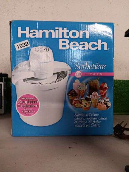 Hamilton Beach 4 qt Ice Cream Maker