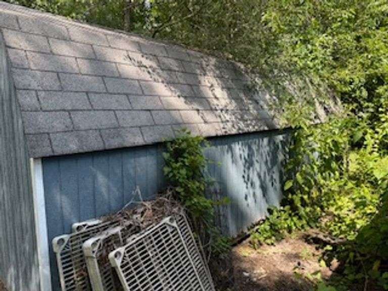 10'X18' Storage Shed (Must be removed by buyer)