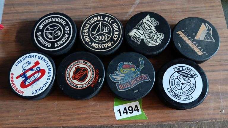 (8) Hockey Souvenir Hockey Pucks