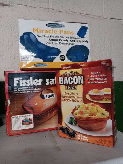 Miracle Pans Silicone Bakeware, Perfect Bacon Bowl & Fissler Saftomat Roasting Pan