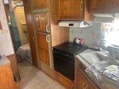 24' Sunnybrook Fifth Wheel Camper