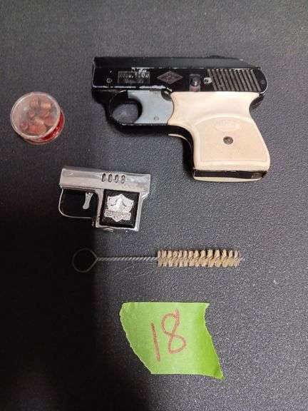 Pistola Lancia Razzi Model 199 Cal. mm. 6 & Gun Lighter