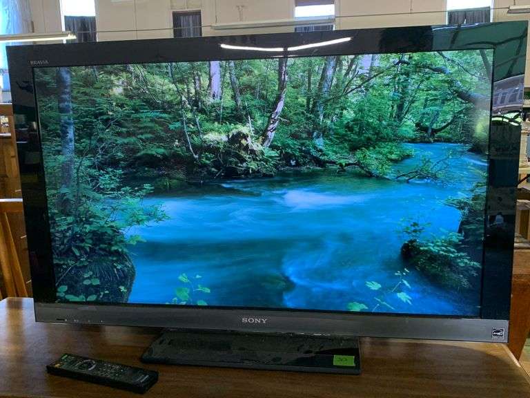 Sony  KDL-40EX400 40" LCD TV w/ Remote