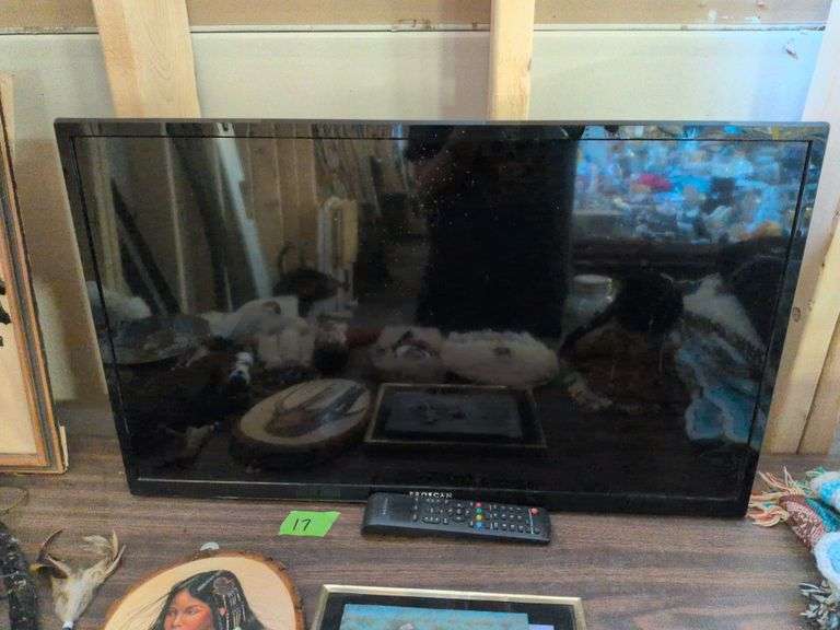 Proscan 32" TV and Remote