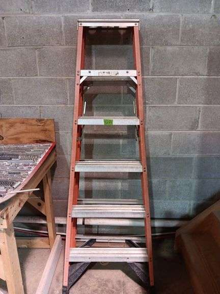Werner 6 ft Fiberglass Step Ladder