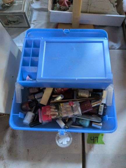 Kaboodle Style Makeup Case and Contents