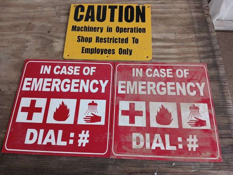 (3) Plastic Warning Signs