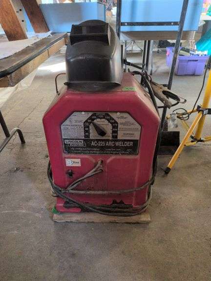 Lincoln Electric AC255 Arc Welder and Mask