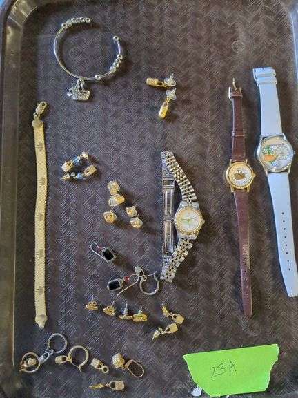 Assorted Longaberger Basket and Basket Inspired Jewelry
