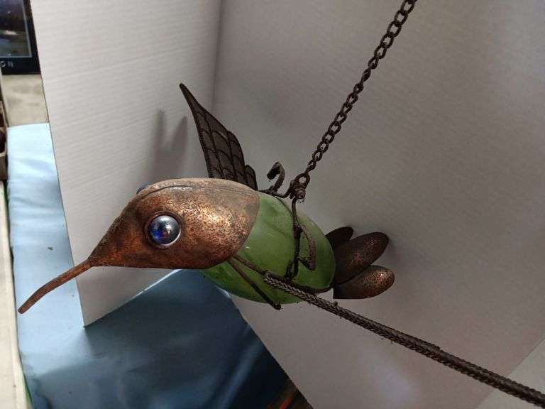 Metal and Glass Hummingbird Hanger (Yellow Pole)