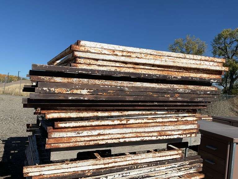 21 Livestock Panels, 48” Long x 42” High