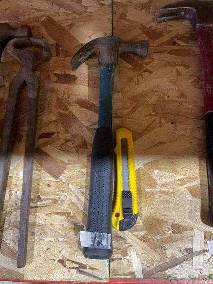 Hammer, Knife