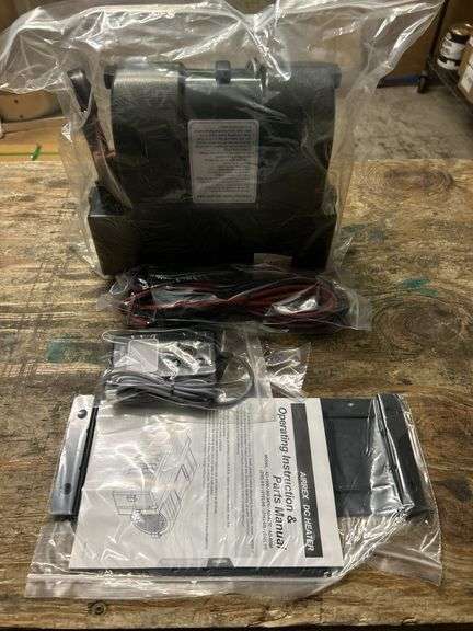 Airrex 4-1/2" x 8-11/16" x 10-11/16" 40A 900W 48V DC Auxiliary Heater - 21EL65 - MSRP $839