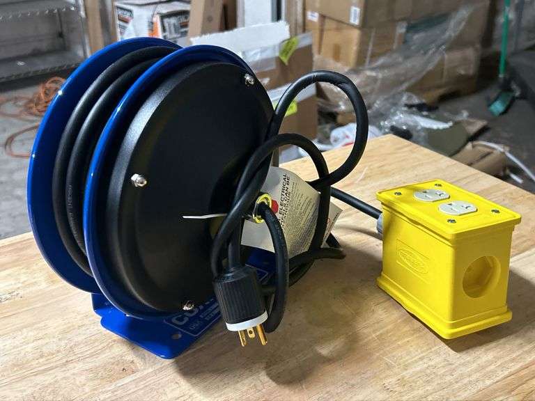 Coxreels Hose Reel 30' Compact Spring Driven Cord Quad Receptacle - PC10-3012-B - MSRP $599.99
