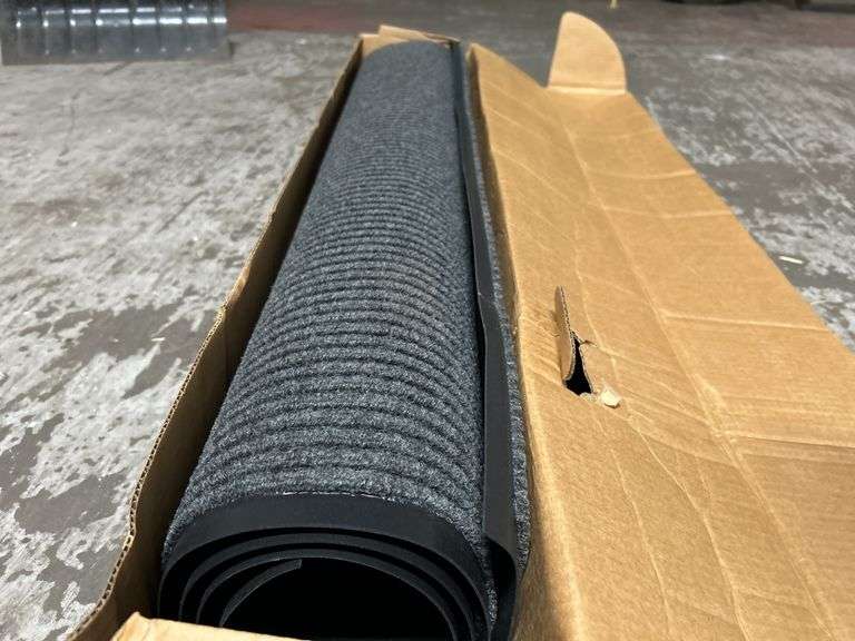 Pro-Safe Entrance Mat 6' Lg x 4' Wd Poly-Blended Carpet Surface - 88266176 - MSRP $86.37