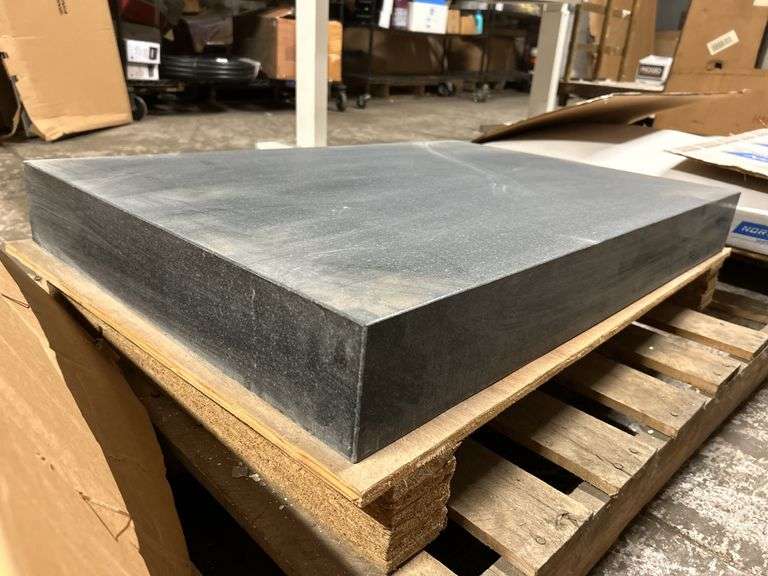 Mitutoyo 24" x 36" x 4" Grade B Granite Surface Plate w/ Stand - MSRP $2762.00