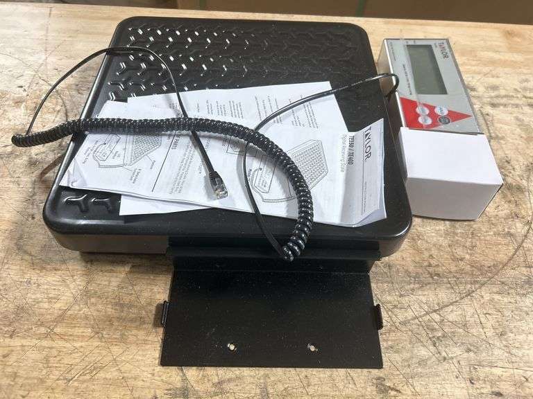 Taylor 400 lbs Wt Capacity LCD Platform Bench Scale - 3NZG4 - MSRP $245.35