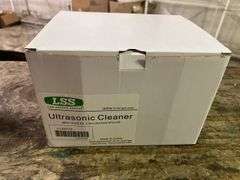 Lab Safety Supply 0.11 gal Tank Cap x 1-1/2" Tank Dp Ultrasonic Cleaner - 32V115 - MSRP $48.03