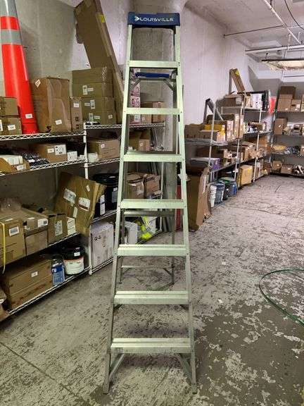 Louisville 250 lb Load Capacity 22 lb Wt 7 Steps 8 ft Aluminum A-Frame Stepladder