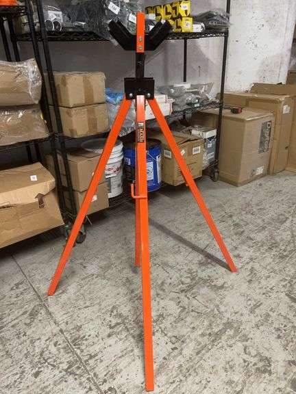 (2) Dicke 36" x 36" x 48" x 48" 3 Legs Rigid Steel Tripod Sign Stand