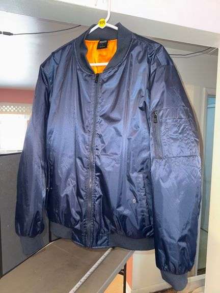 BOMBER JACKET WITH DOLMAN SLEEVE DINING HALL DARLING