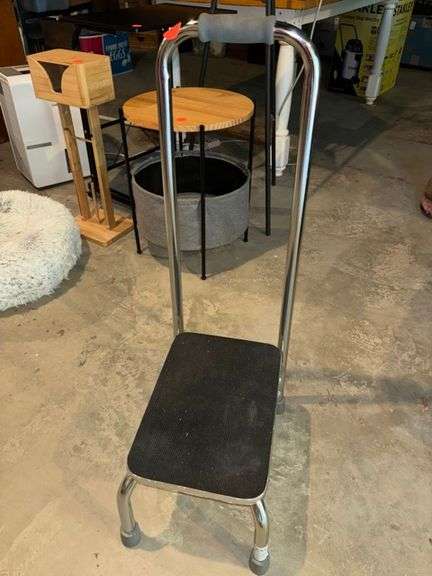Step stool with handle • Basement