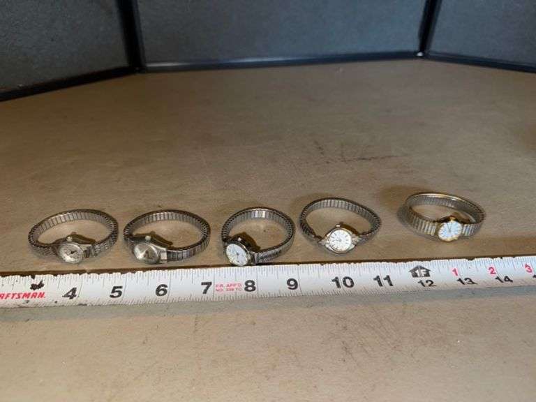 Women’s watches • Bedroom 1