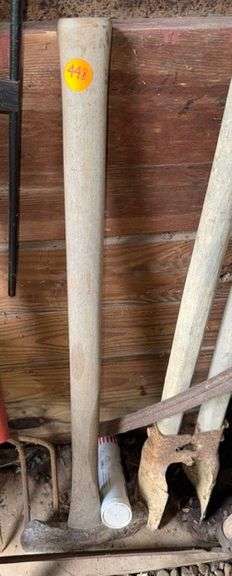 Double edge axe • Garage