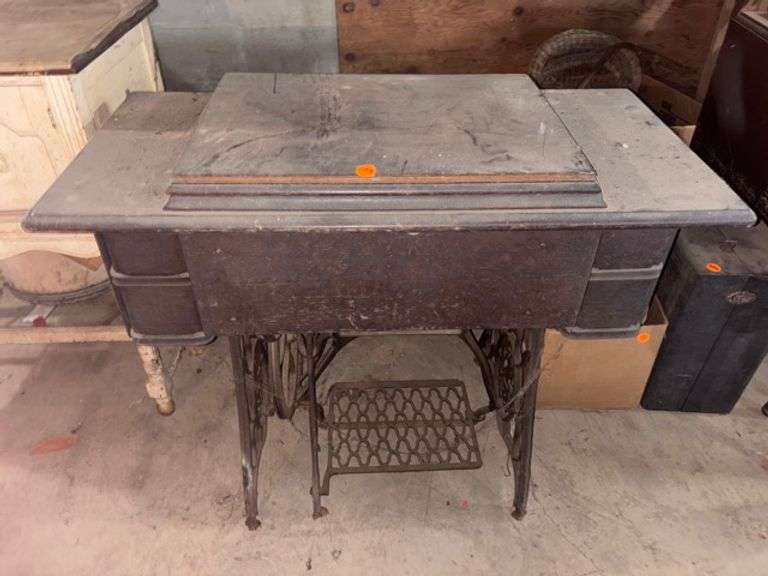 Singer sewing machine in cabinet • Basement •  ( Click for More Photos )